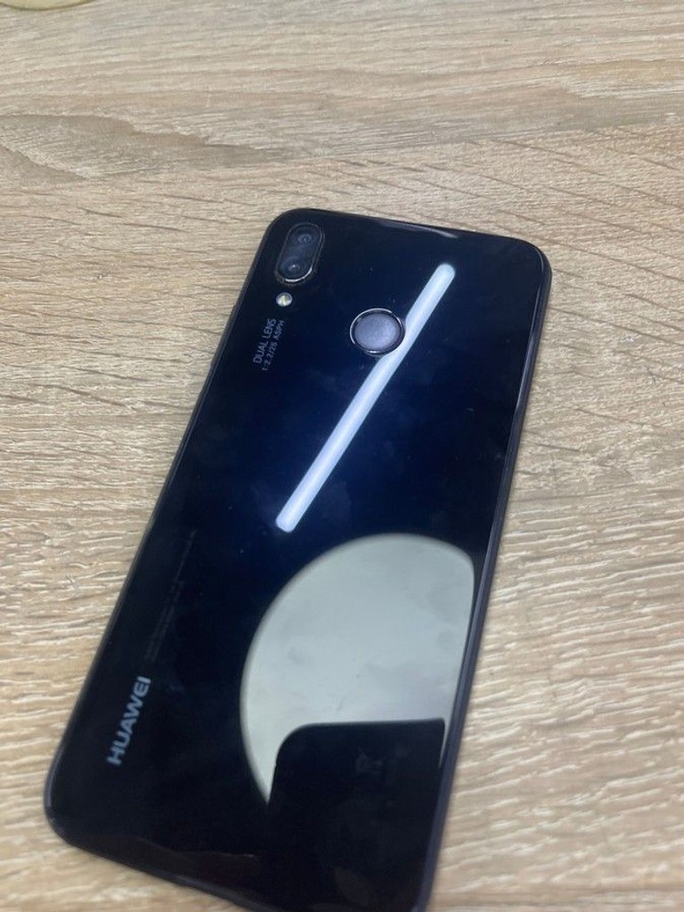 Оголошення Huawei p20 lite 4/64gb Б/У