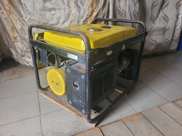 Дешиво Aksa AAP 8000E с ломбарда