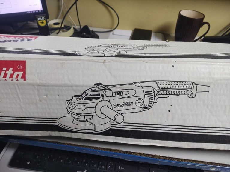 Купити Makita GA9020 Б/У