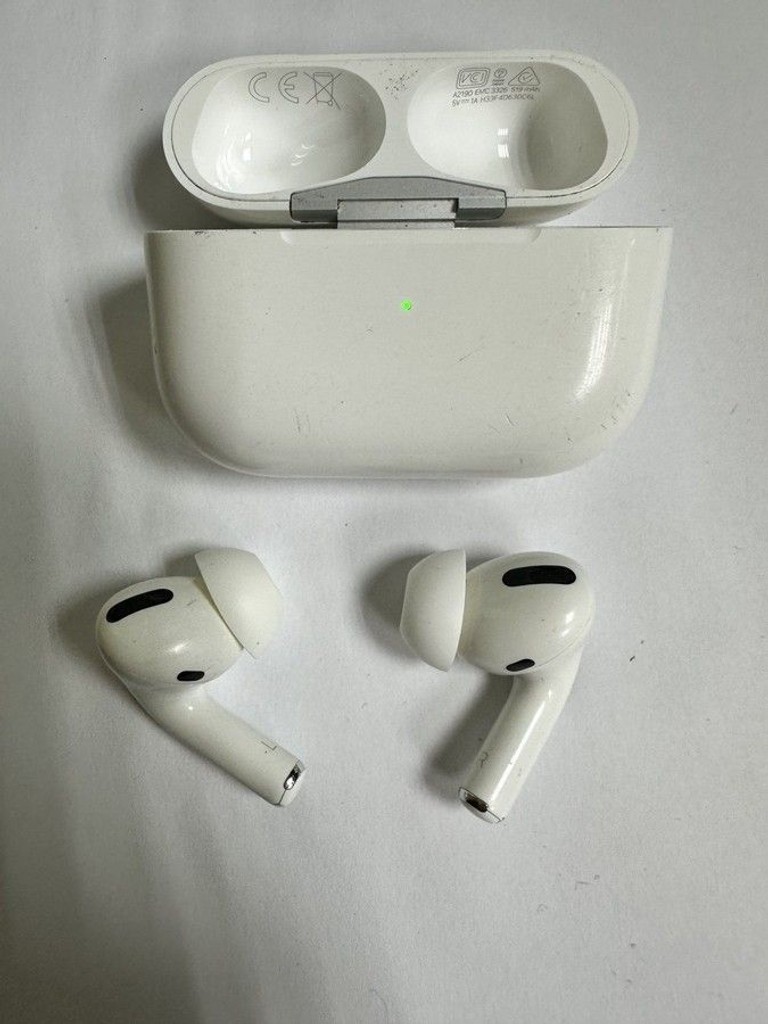 Купити Apple AirPods Pro (MWP22) Б/У