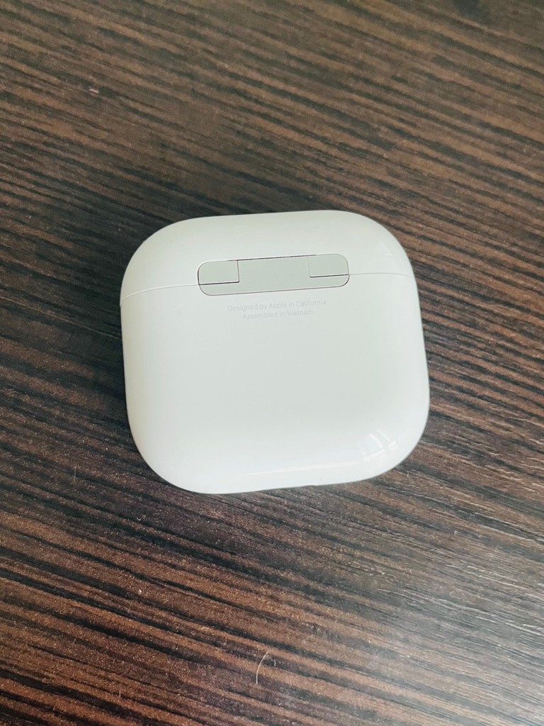 Дешево Apple airpods 4 з ломбарду