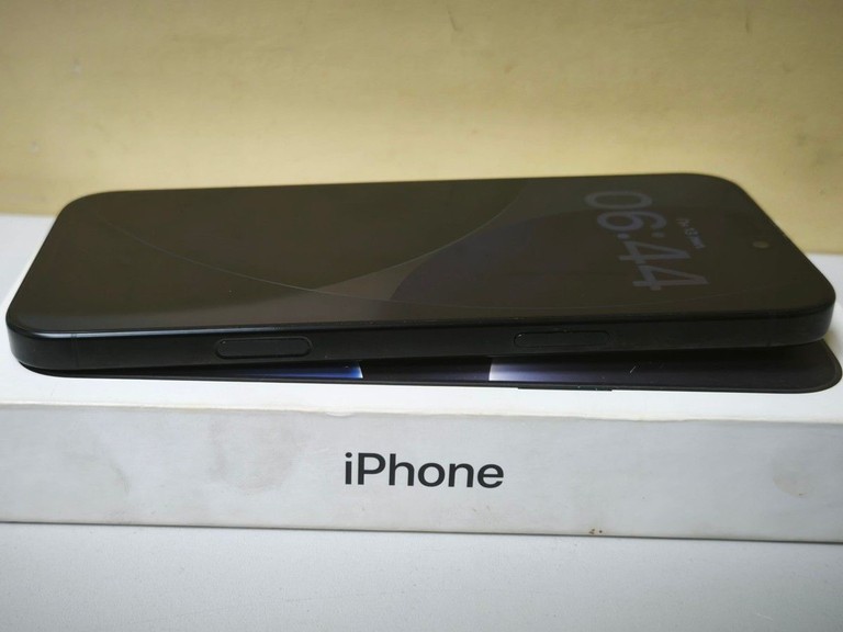 Apple iphone 16 pro max 256gb Код:01-201022698. Изображение 10