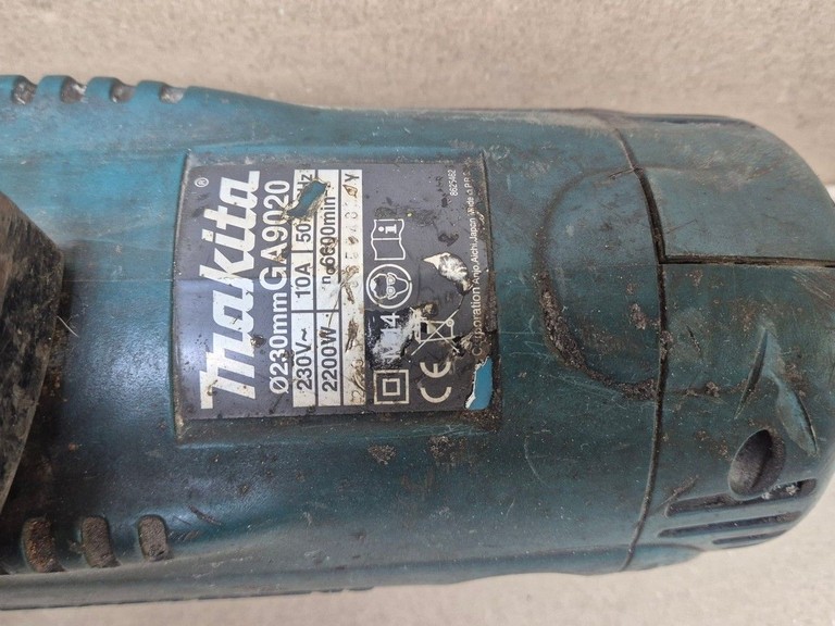 Объявление Makita GA9020 Б/У