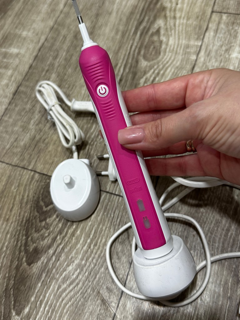 Объявление Oral-B Professional Care 700/D16 Design Edition. Б/У