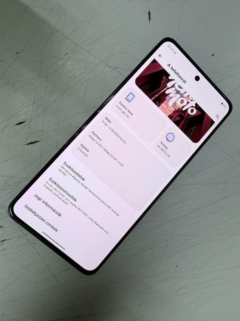 Дешево Motorola moto g86 5g 8/256gb з ломбарду