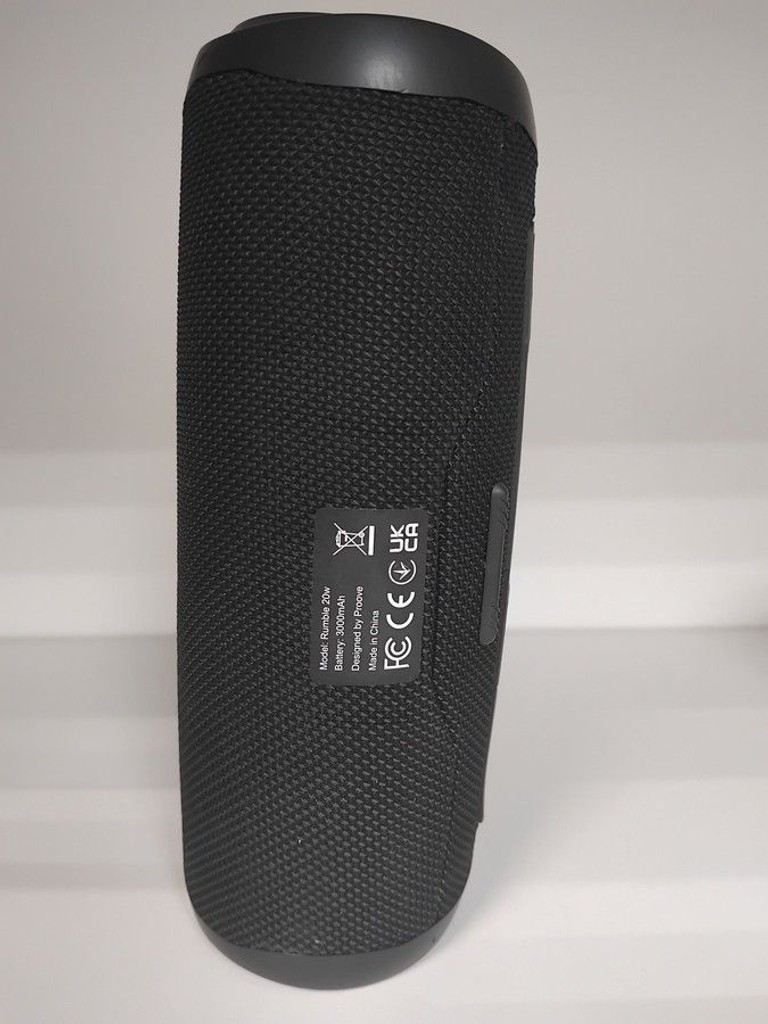 Дешево Proove Rumble 20W APP Black (PSRM2001AP01) з ломбарду
