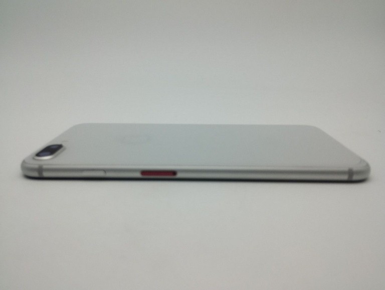 Apple iphone 8 plus 64gb Код:01-201137836. Зображення 5