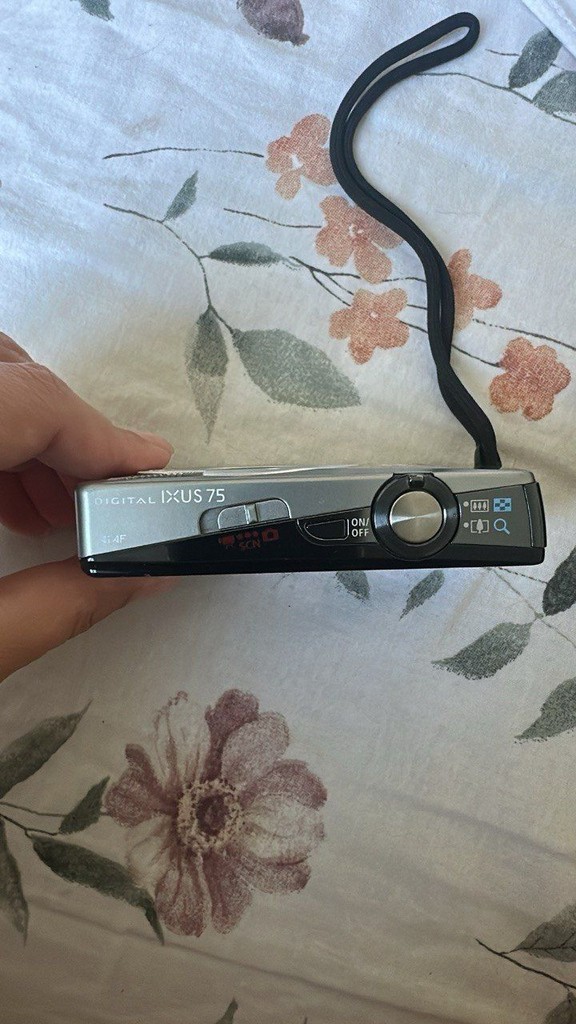 Дешево DIGITAL IXUS 75 з ломбарду