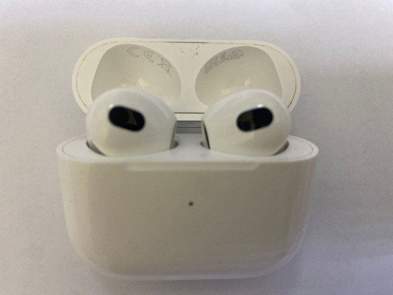 Купити Apple airpods 3rd generation Б/У