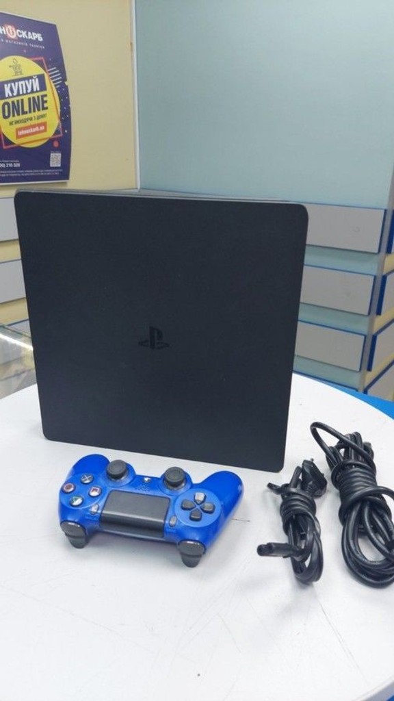 Купить  Sony PlayStation 4 Slim 1TB Black Б/У