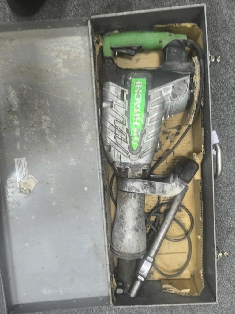 Купити Hitachi H65SB2 Б/У
