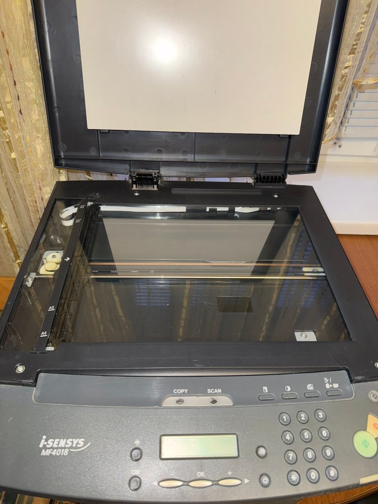 Дешиво Canon i-SENSYS MF4018 с ломбарда
