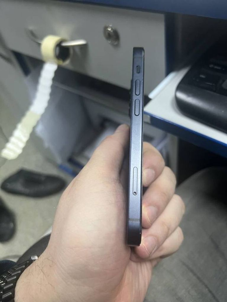 Apple iPhone 12 mini 64GB (PRODUCT)RED Код:01-19075581. Зображення 5