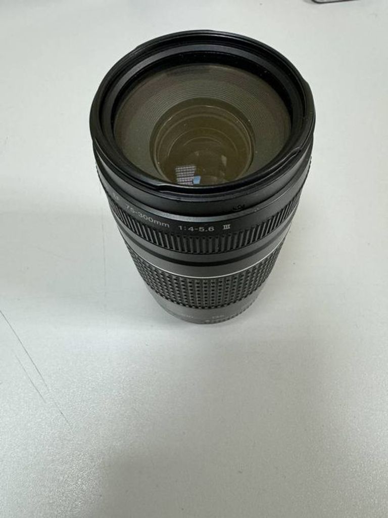 Canon ef 75-300mm f/4-5.6 iii