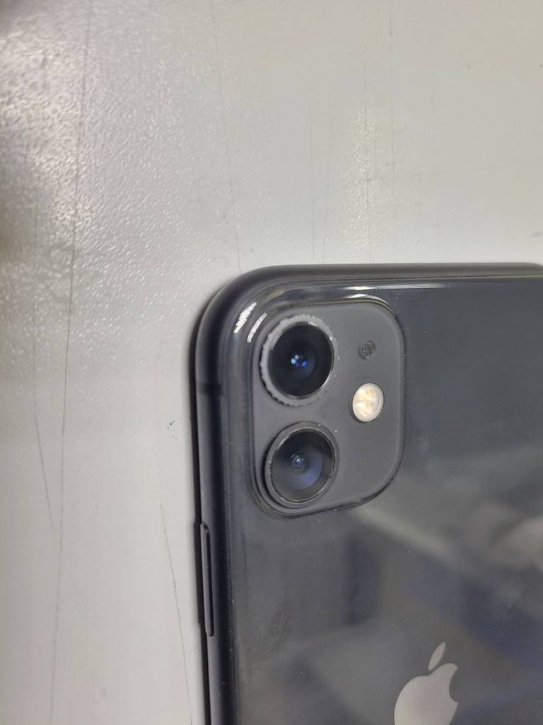 Розпродаж Apple iphone 11 64gb, продавець Техноскарб
