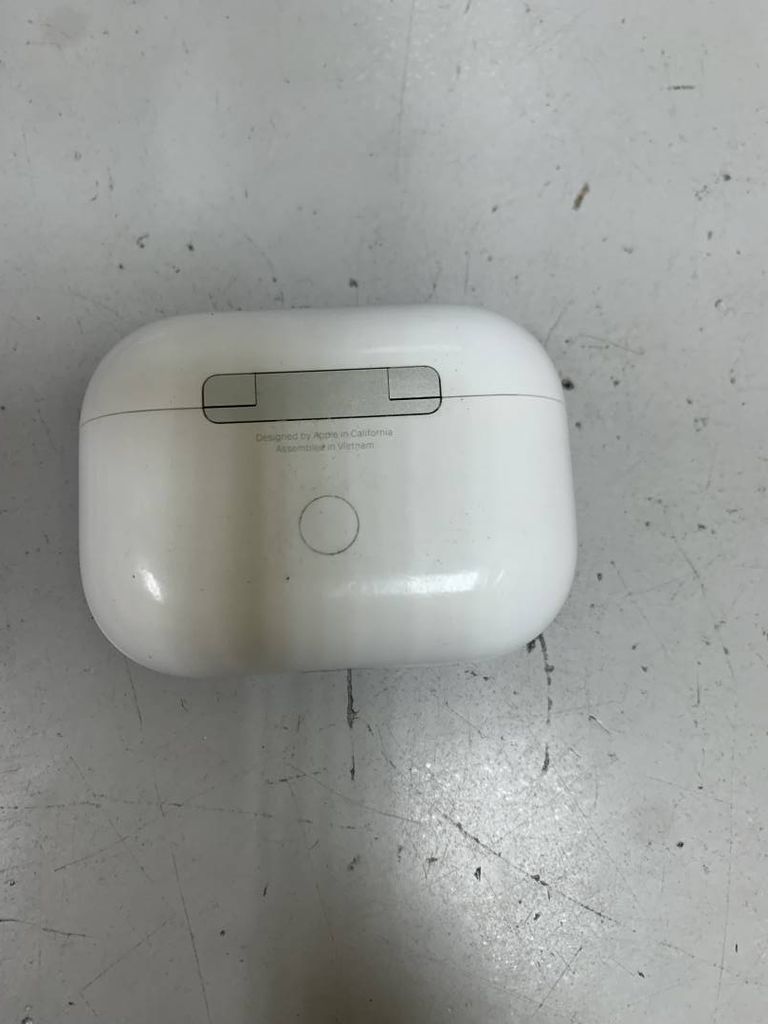 Apple airpods pro 2nd generation with magsafe charging case usb-c