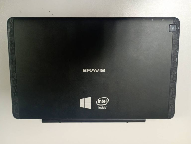 Bravis єкр. 8,9/ atom z3735g 1,33ghz/ ram 1gb/ ssd 16gb/transformer/touch