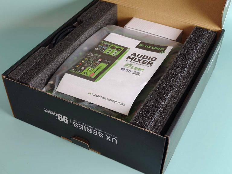 Професійний мікшер серії 8UX із 99 цифровими ефектами DSP. Новий! Код:null. Зображення 7