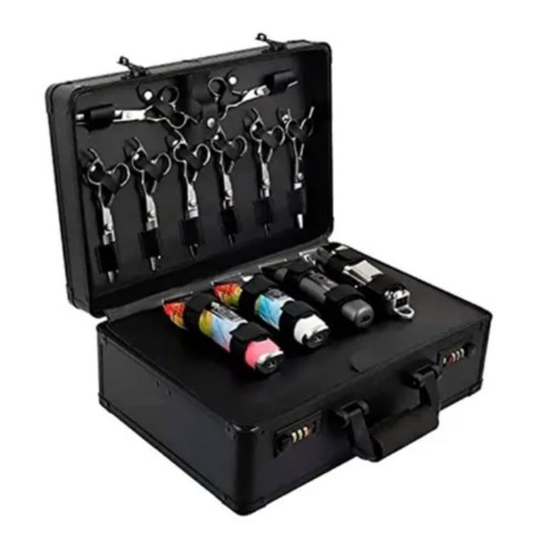 Купить Бьюті кейс валіза для перукаря барбера з кодовим замком пластик чорний 40х27х15см. Новий.  Б/У