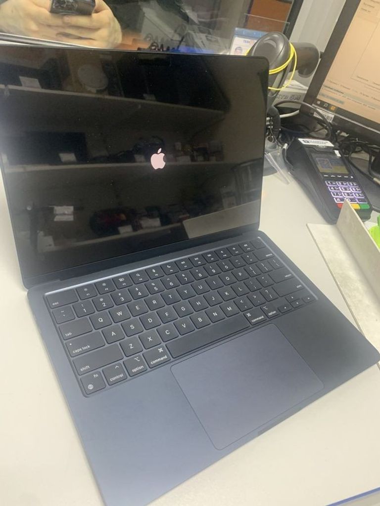 Apple macbook air 13,6" m2 2022 Код:01-200477313. Зображення 9