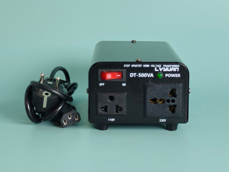 Дешево Перетворювач напруги 500W 110V-230V 230V-110V LVYUAN DT-500VA. Новий. з ломбарду