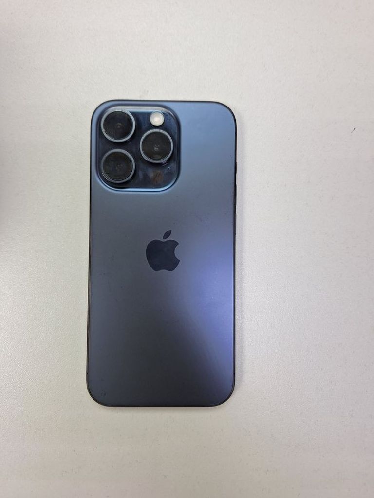 Купити Apple iphone 15 pro 256gb Б/У