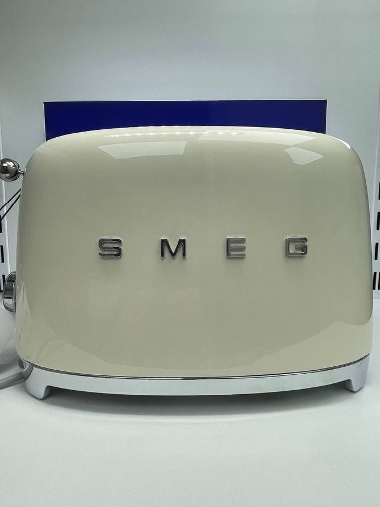 Купить Smeg TSF01CREU Б/У