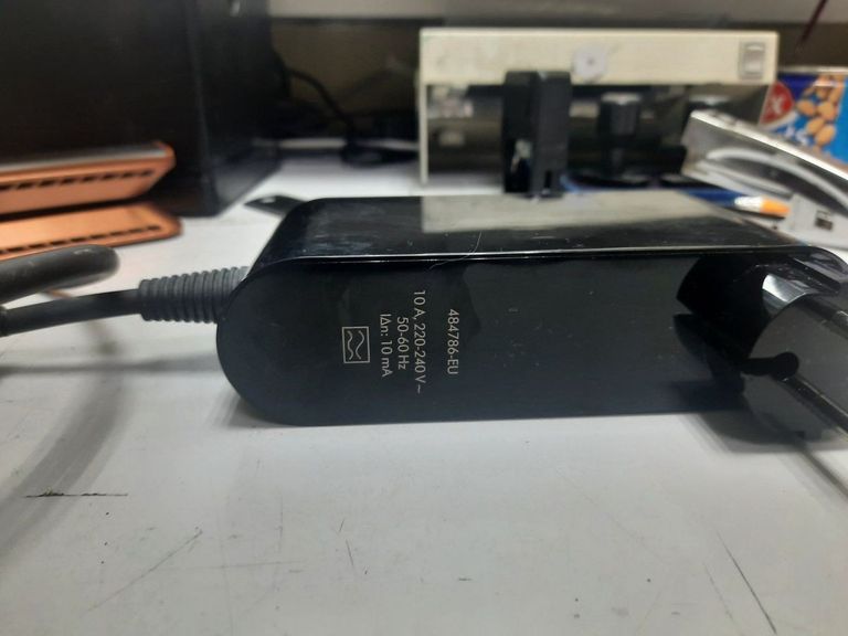 Дешиво Dyson airstrait ht01 с ломбарда