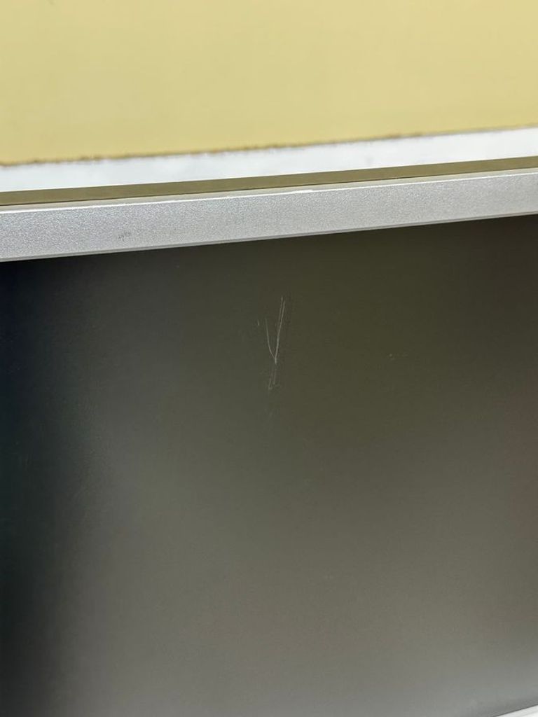 Дешиво Dell p2213t с ломбарда