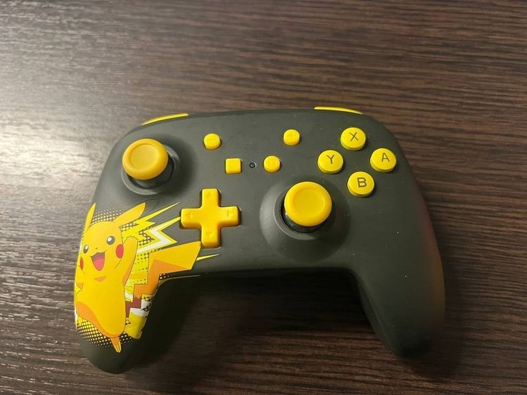 Дешиво Nintendo Switch Neon blue/red с ломбарда