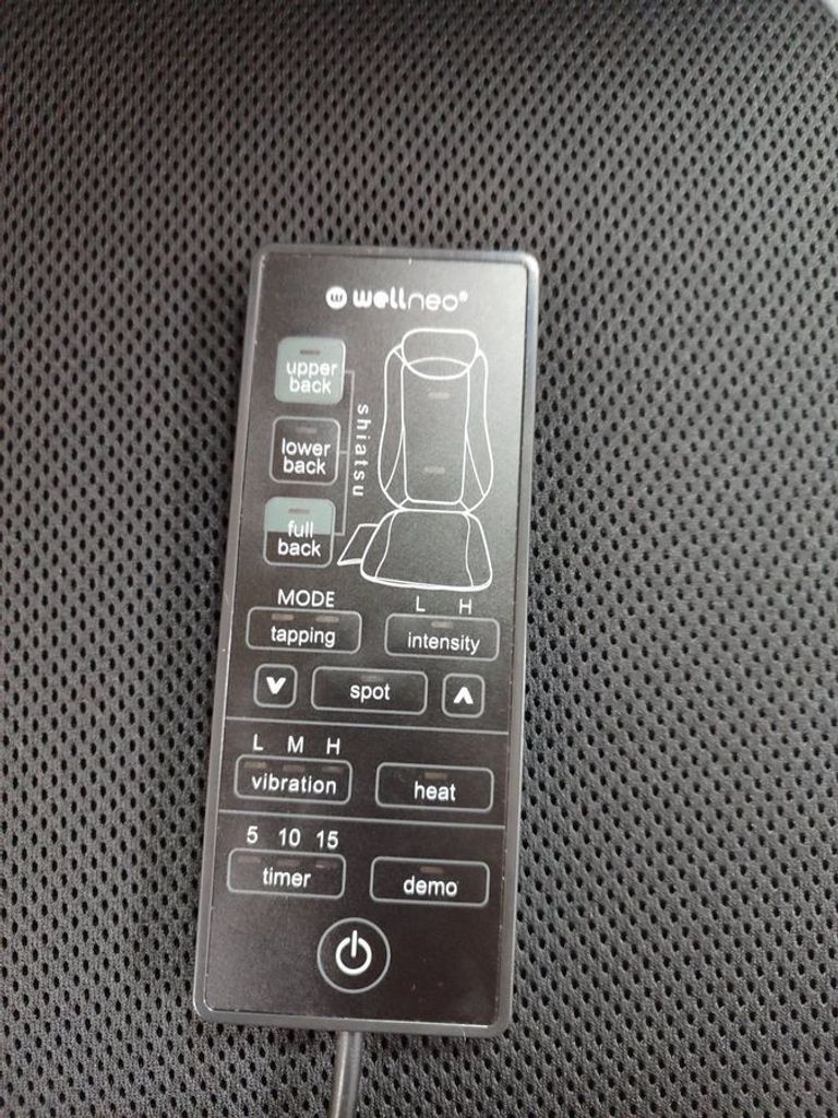 Дешево Wellneo 3 in 1 total back shiatsu massager з ломбарду