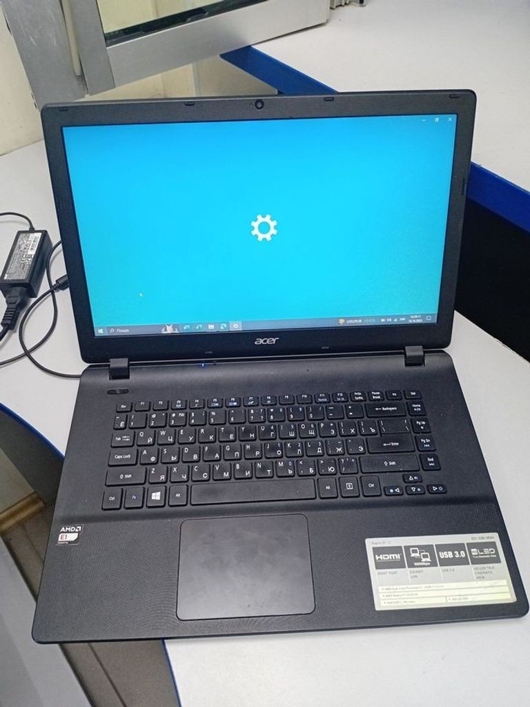 Дешиво Acer 15/e1 2500 ddr3/4gb ddr3/hdd 500 gb/*інтегрована с ломбарда