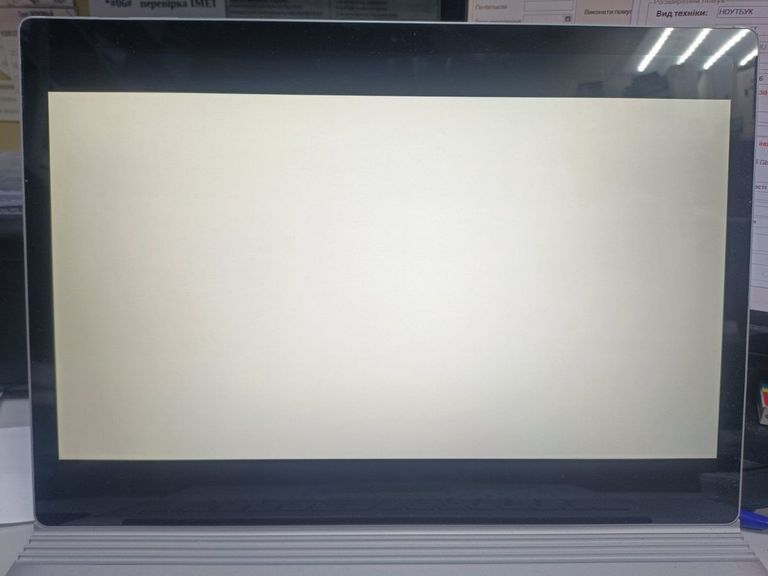 Microsoft 15/core i7 8650u ddr3/16gb ddr3/ssd 256 gb/geforce gtx1060 6gb Код:01-200766023. Изображение 6