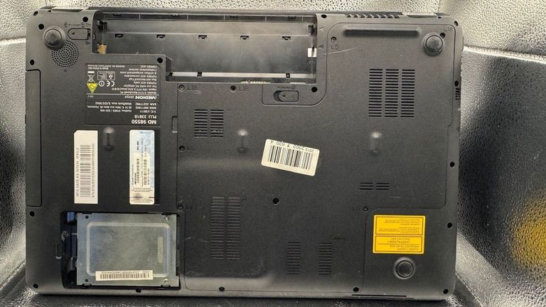 Medion 17/core i3 380m ddr3/8gb ddr3/hdd 750 gb/ssd *відсутній/*інтегрована Код:01-200778241. Изображение 9