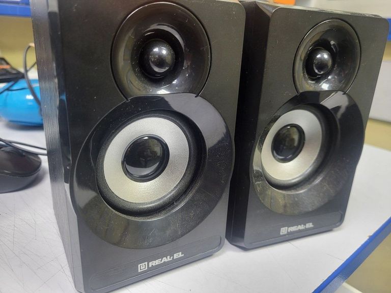 Оголошення Real-el S-200 Black Б/У