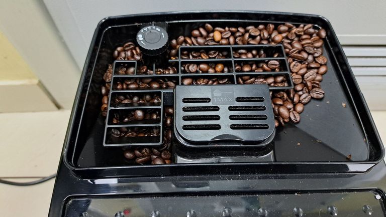 Розпродаж Delonghi Magnifica S ECAM 22.110.B, продавець Техноскарб