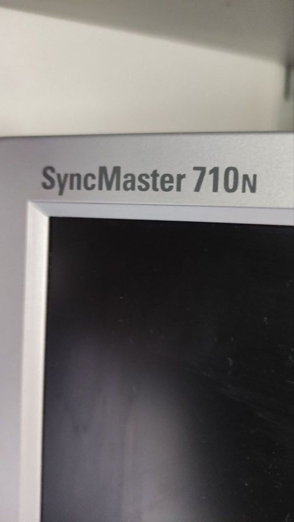 Распродажа Samsung 710n, продавец Техноскарб