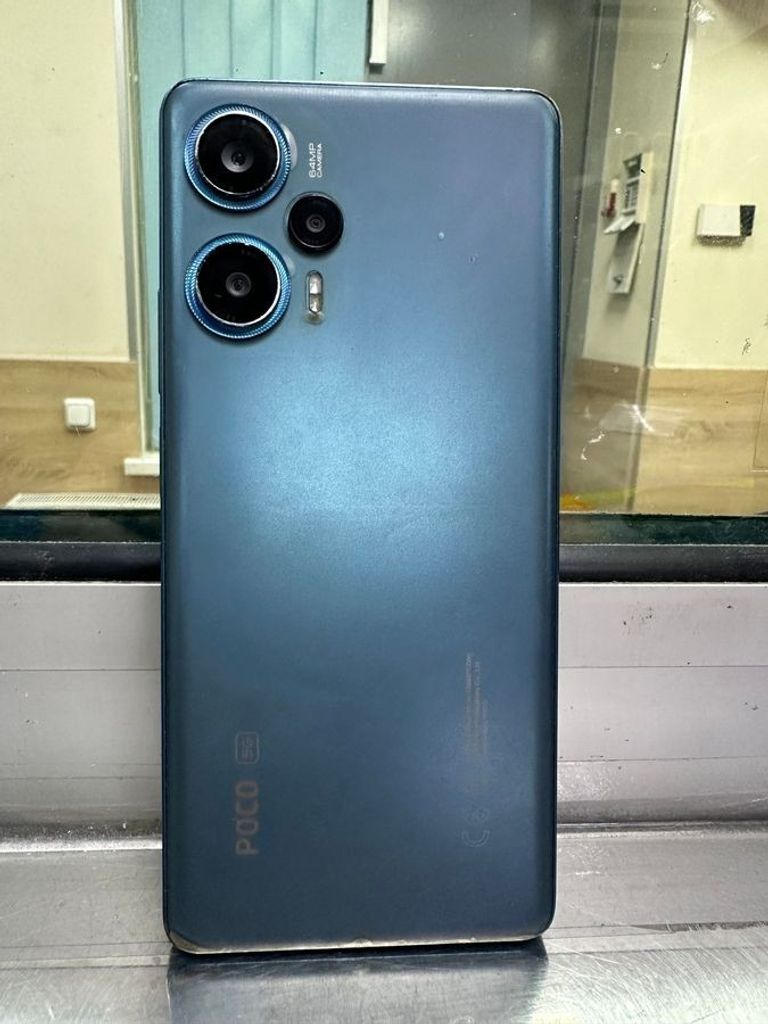 Дешиво Xiaomi Poco F5 12/256GB Black с ломбарда