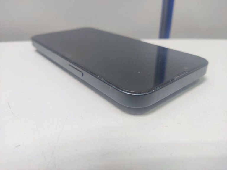 Apple iPhone 13 128GB Blue (MLPK3) Код:01-200801785. Зображення 8