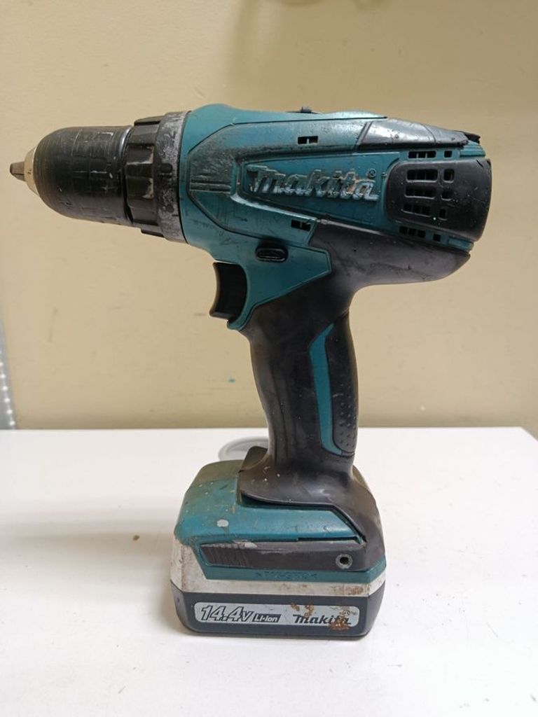 Объявление Makita df347d 2акб 1.5ah зп Б/У