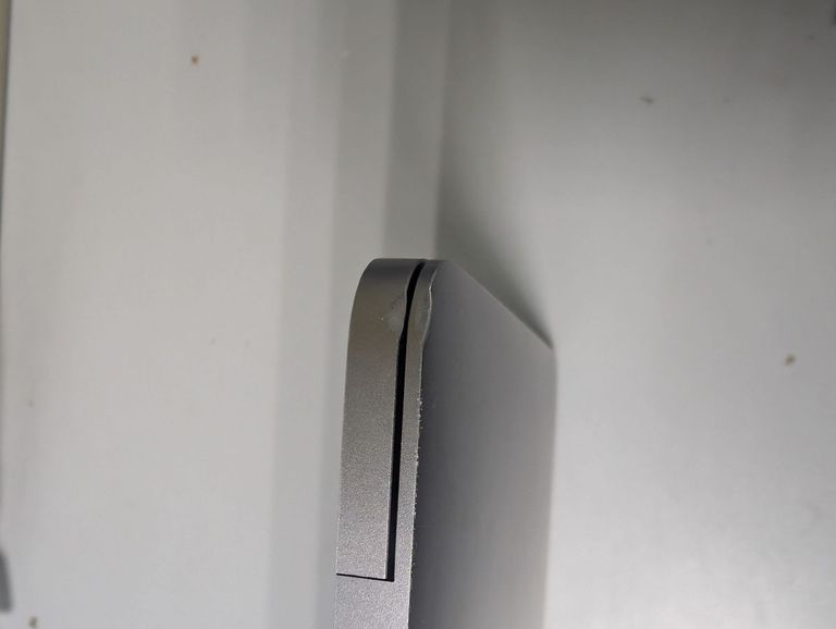 Дешиво Apple macbook pro 13.3/ core i7 3.3ghz/ ram16gb/ ssd512gb/ intel iris 550/ touch bar с ломбарда