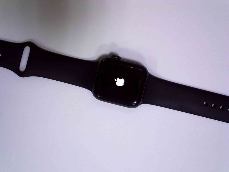 Купить Apple watch se gps + cellular 40mm aluminum case a2353, a2355 Б/У