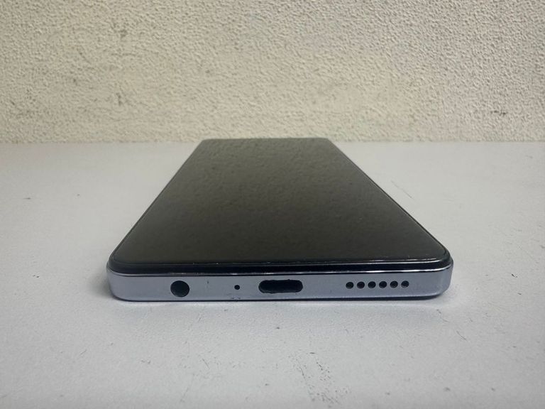 Дешиво Tecno spark 20 pro kj6 8/256gb с ломбарда