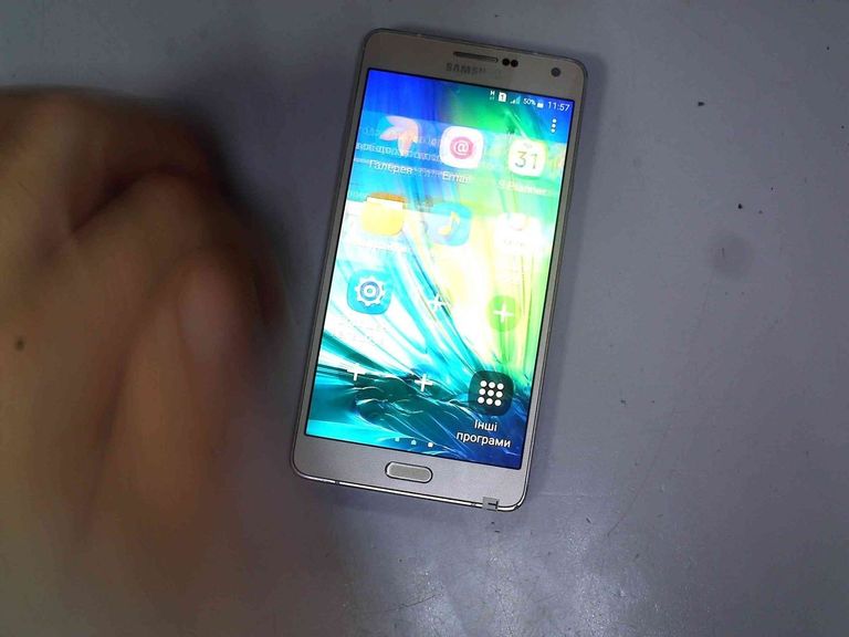 Оголошення Samsung galaxy a7 sm-a700h 2/16gb Б/У