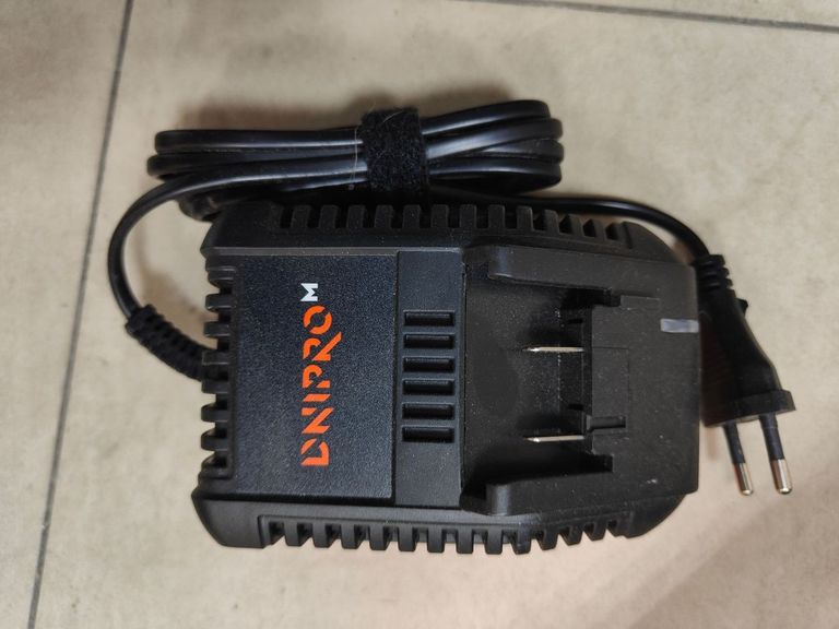 Dnipro-M cd-201hbc compact 1акб 2ah зп Код:01-200854482. Зображення 5