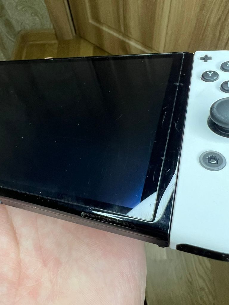 Дешево Ігрова приставка Nintendo Switch OLED (HEG-001) з ломбарду