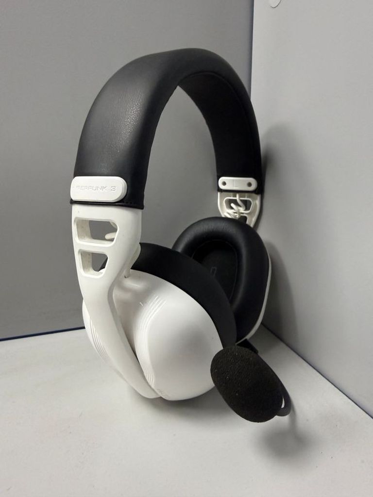 Дешиво Hator hyperpunk 3 wireless с ломбарда