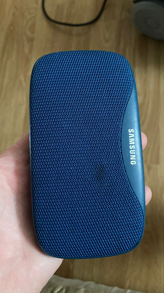 Купить Samsung level box slim Б/У