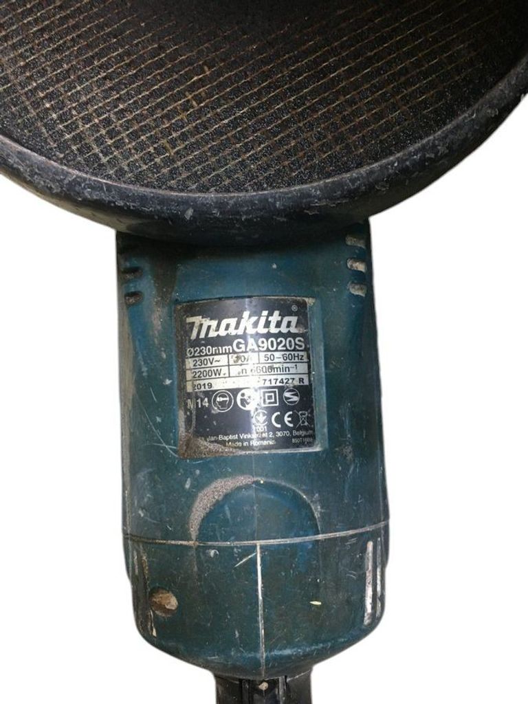 Дешево Makita ga9020s з ломбарду