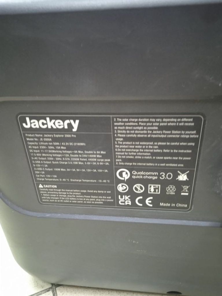Купити Jackery explorer 2000 pro Б/У